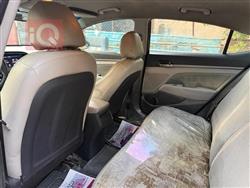 هیۆندای ئەلەنترا